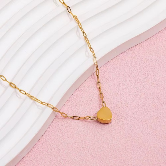 18K Gold Plated - Heart Necklace with Red Gemstone - Picture 3 of 6